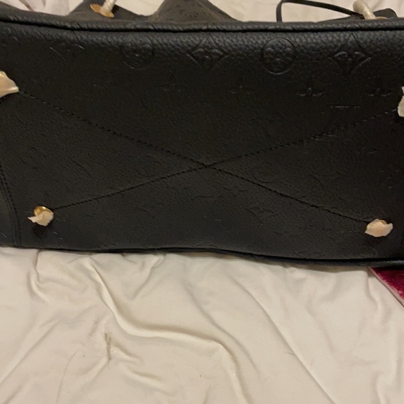 Gorgeous Navy Handbag - Picture 4 of 4